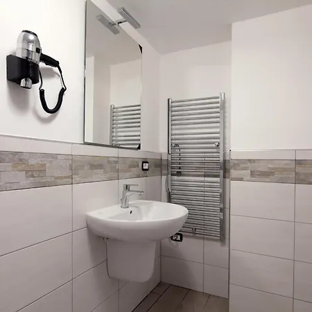 Fezzano / Portovenere Stilish Double With Sea View, Balcony Or Small Courtyard 게스트하우스 3*