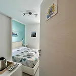 Fezzano / Portovenere Stilish Double With Sea View, Balcony Or Small Courtyard Gasthof