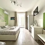 Gasthof Fezzano / Portovenere Stilish Double With Sea View, Balcony Or Small Courtyard