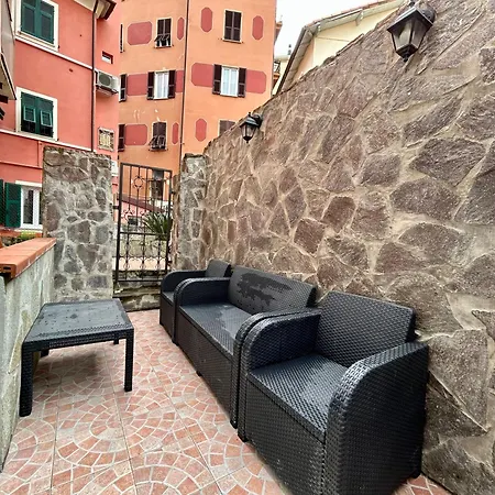 Fezzano / Portovenere Stilish Double With Sea View, Balcony Or Small Courtyard Affittacamere *