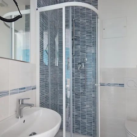 Affittacamere Fezzano / Portovenere Stilish Double With Sea View, Balcony Or Small Courtyard