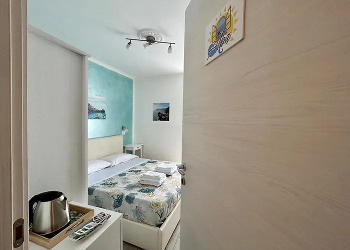 Fezzano / Portovenere Stilish Double With Sea View, Balcony Or Small Courtyard Gasthof