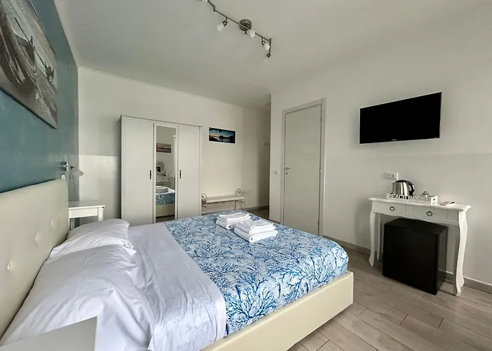 Fezzano / Portovenere Stilish Double With Sea View, Balcony Or Small Courtyard Pensión Fezzano (Liguria)